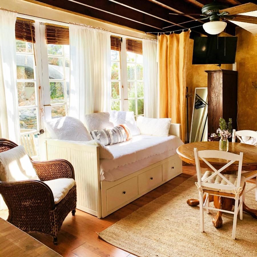 Under The Tuscan Sun Cottage In West Лос Анджелис Екстериор снимка
