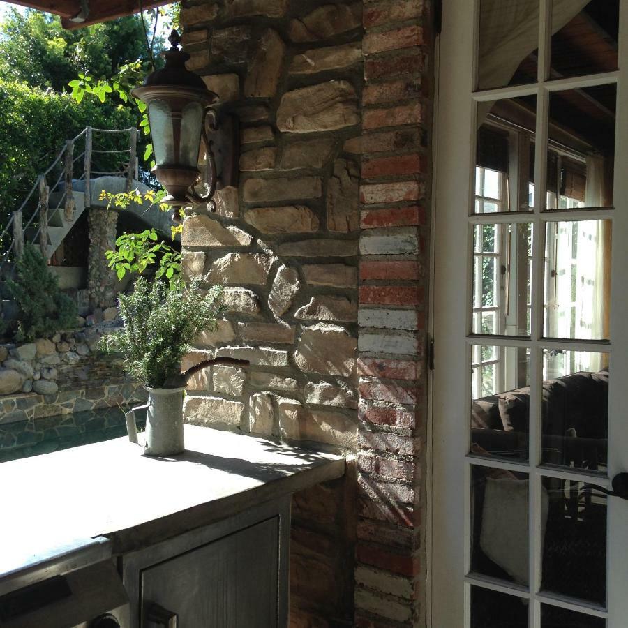 Under The Tuscan Sun Cottage In West Лос Анджелис Екстериор снимка
